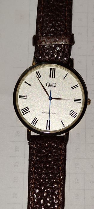 Годинник жіночий Q&Q