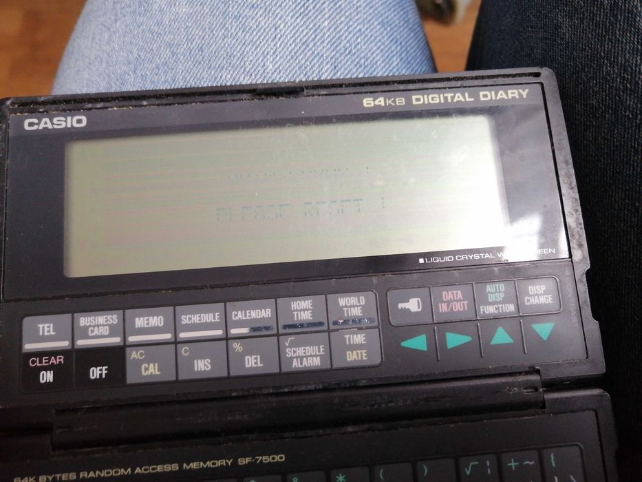 stary mini komputer  CASIO 64KB DIGITAL DIARY SF 7500