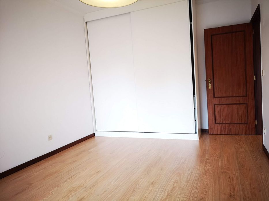 T3 Areosa-Rio Tinto Condominio Fechado