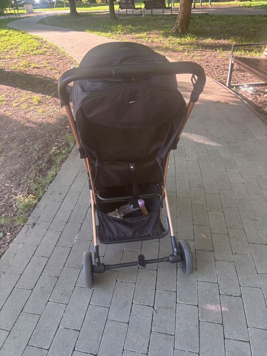 Wózek spacerowy dla dziecka