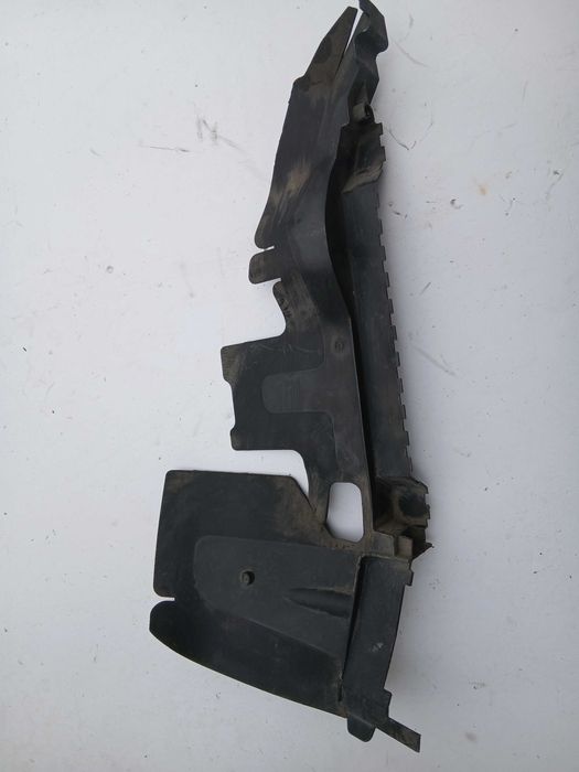 Audi A6 C6 A4 B6 B7 deflektor kierownica powietrza lewa prawa