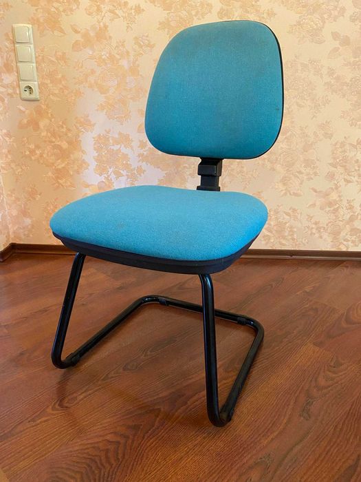 Крісло офісне CFS