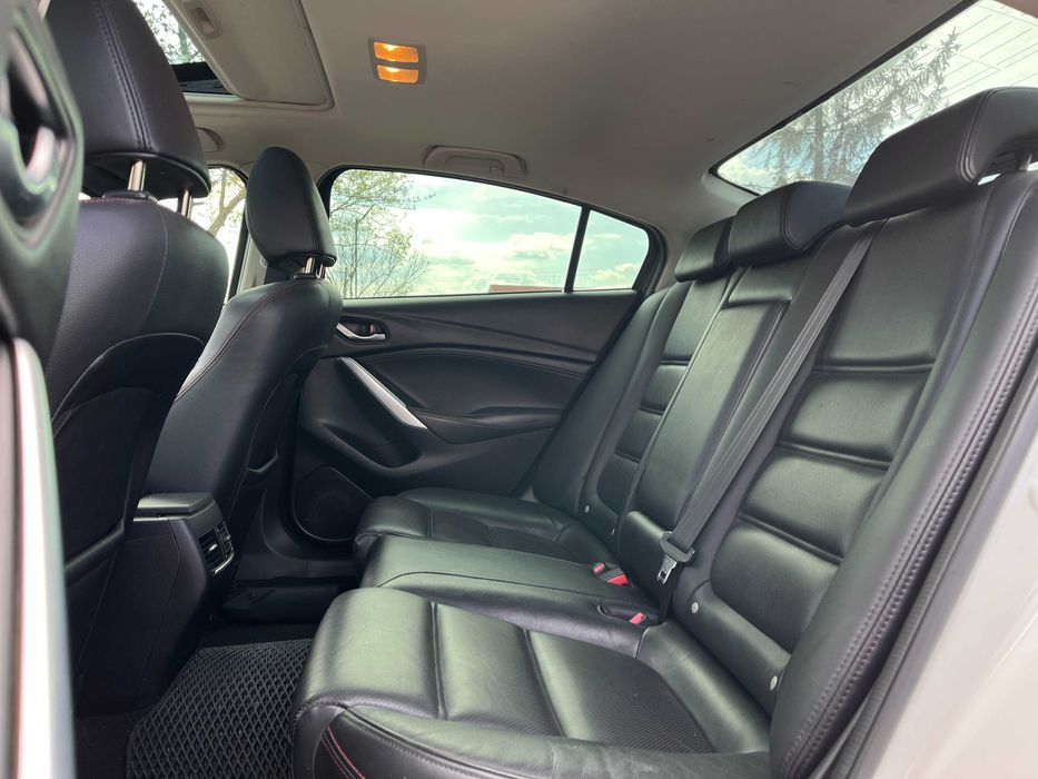 Mazda 6 2013 року