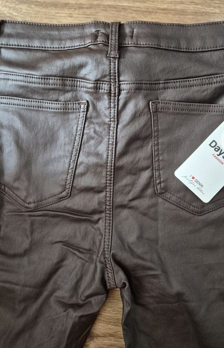 Spodnie Daysie 42