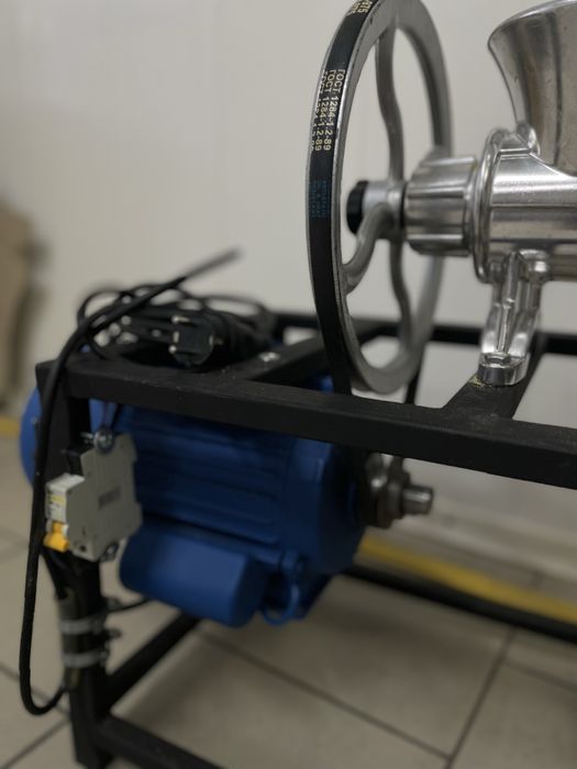 Мясорубка промышленная