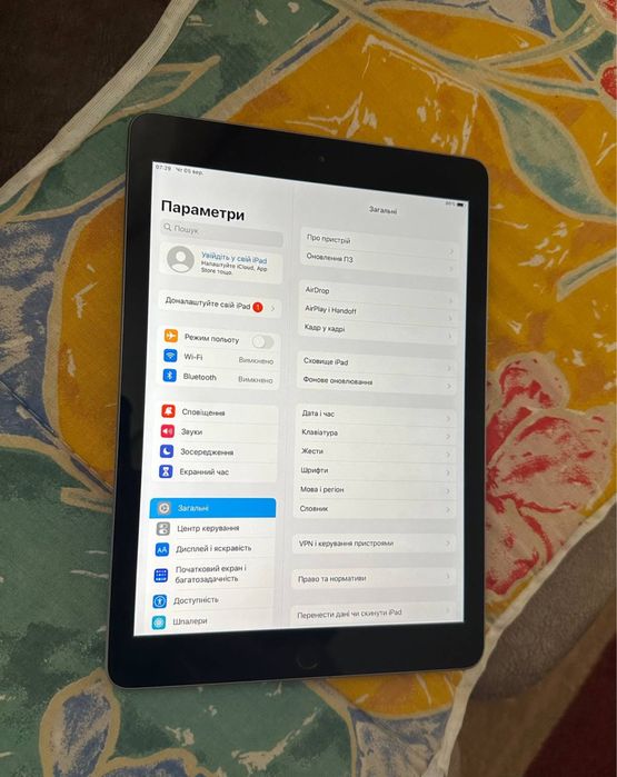 IPad 5 Gen 32Gb Wifi  Планшет Айпад Гарний стан