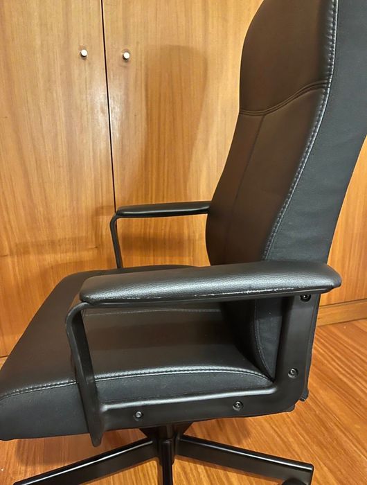 Cadeira giratória escritório Ikea