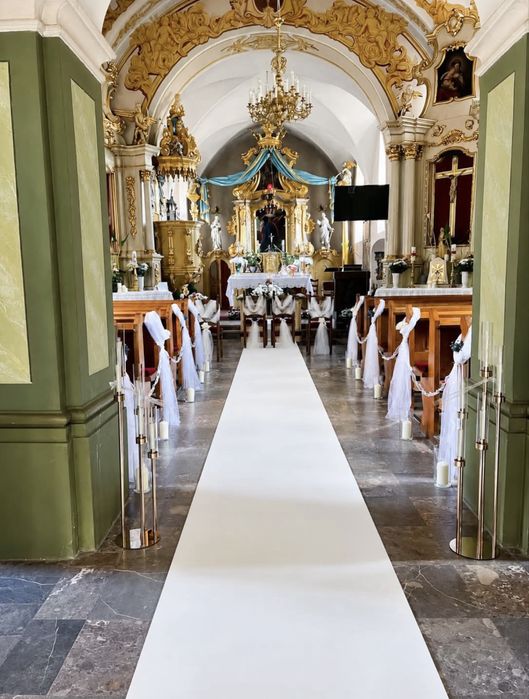 Biały dywan dekoracje ślubne