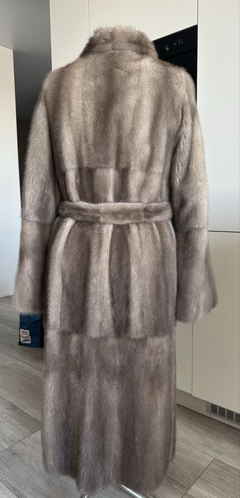 Продаю шикарную норковую шубу