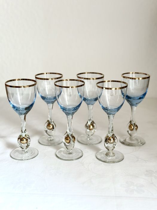 Вінтажні рюмки для лікеру