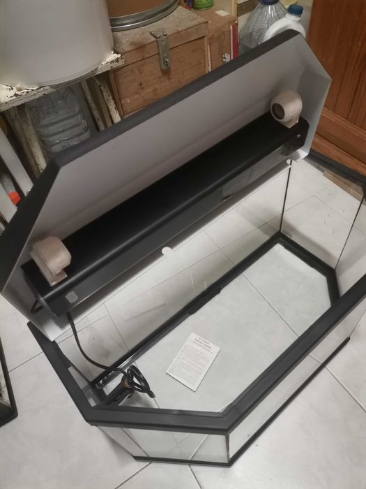 Aquário novo, nunca foi usado