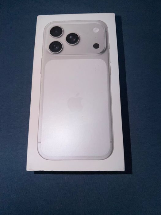 iPhone 17 pro 256 gb srebrny nowy nie otwarty
