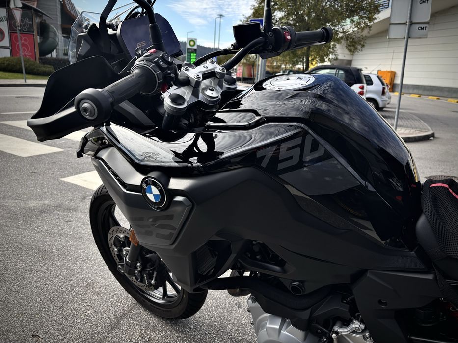 BMW F 750 GS Triple Black | 1.900 km | Touring | Confort | Dynamic