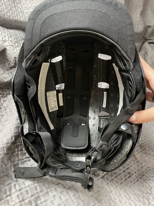 Kask na rower Btwin orzeszek