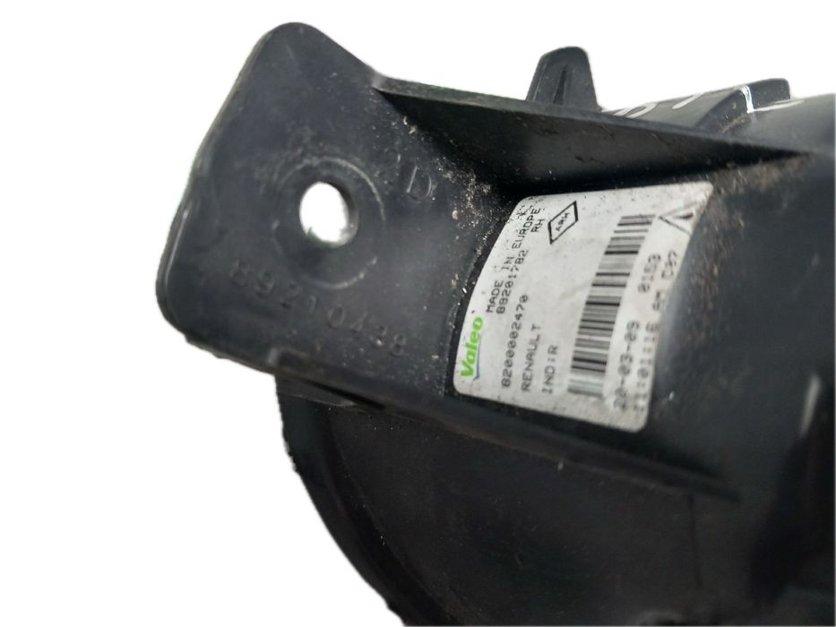 Farol nevoeiro frente direito RENAULT Clio III (BR0/1, CR0/1)