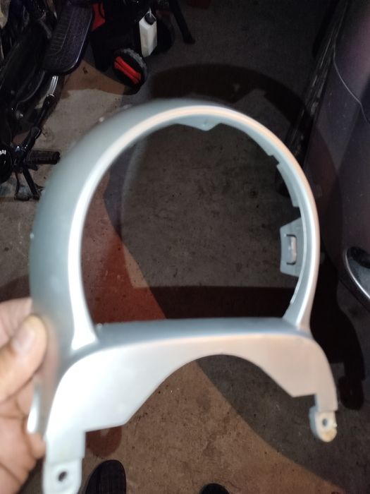 Пластикова накладка спідометра на Пежо 107