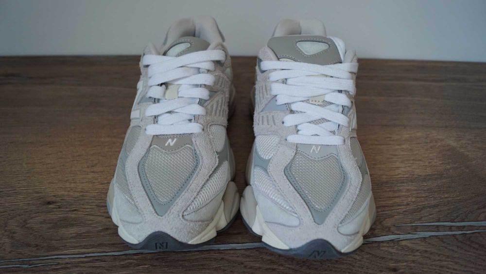 Nowe New Balance 9060 Grey/Bone | Rozmiar 42