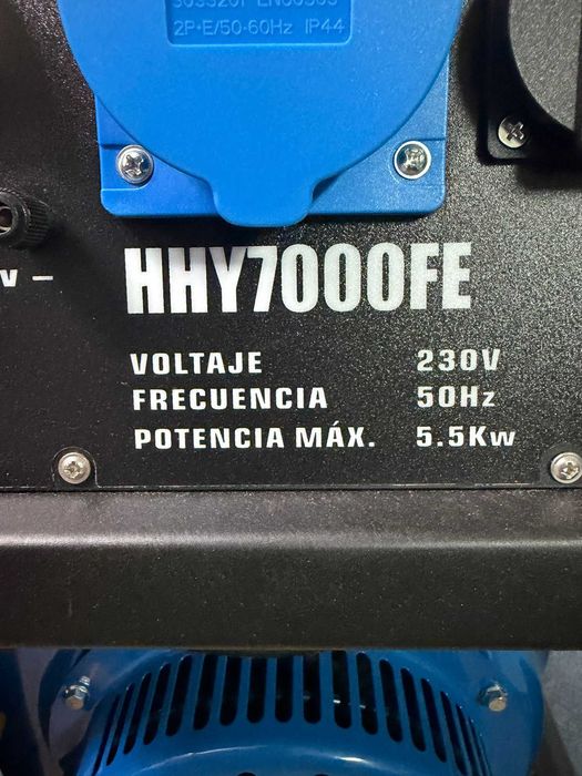 Gerador Hyundai HHY7000FE 5.5KW - Rigorosamente novo e sem uso