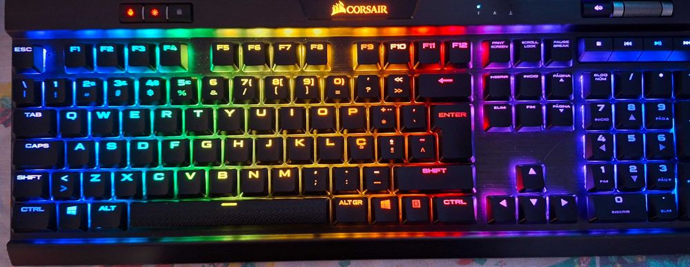 Teclado Mecanico Corsair K70 RGB Low Profile MX-Speed PT