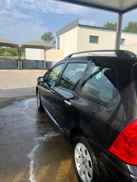 Vendo carrinha Peugeot a gasolina