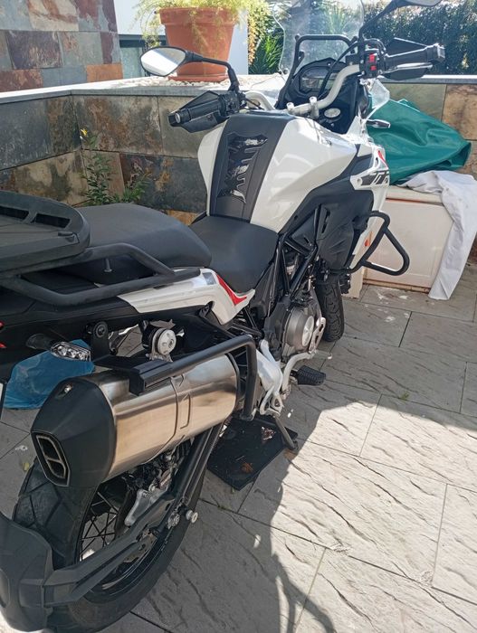 Benelli trk 502 x , 2021 kit 3 malas shad