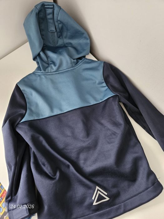 kurtka chłopięca softshell 98/104 granatowa turkusowa