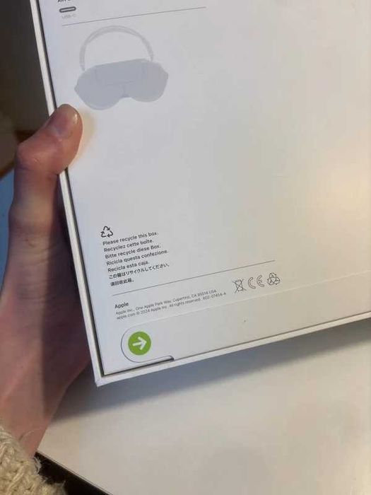 Idealny prezent nieużywane-Apple AirPods Max Nowe