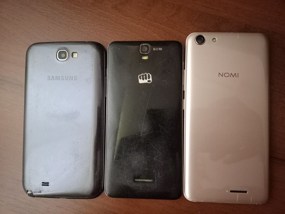 Телефоны на запчастини