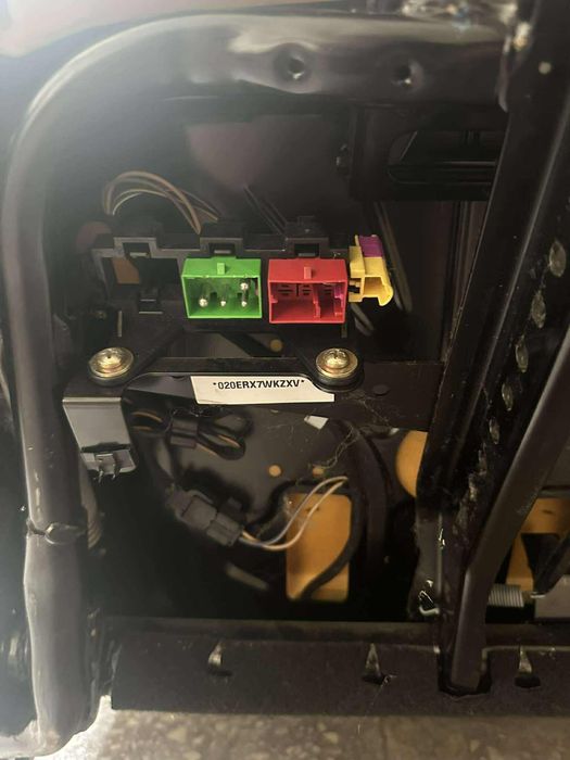 Fotel Skórzany z oparciem tylnym Audi A4 S4 B5 i inne części