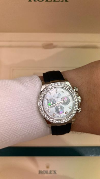 Zegarek ROLEX Cosmograph Daytona Masa perłowa z diamentami