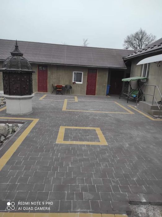 Укладання тротуарної плитки