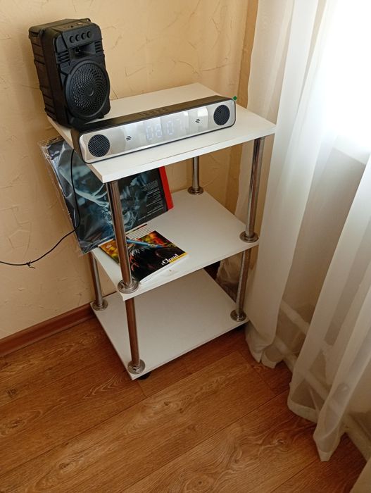 Столик для дисків чи косметики