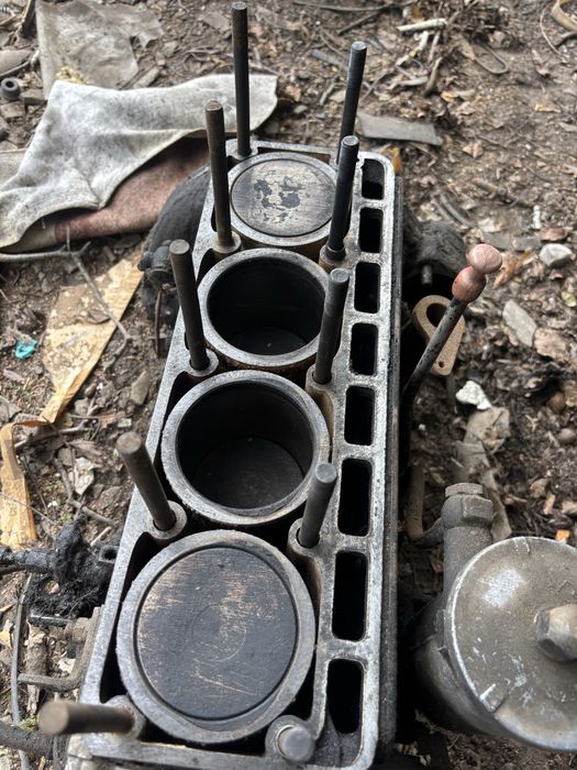 Двигуни Уаз . Волга 402