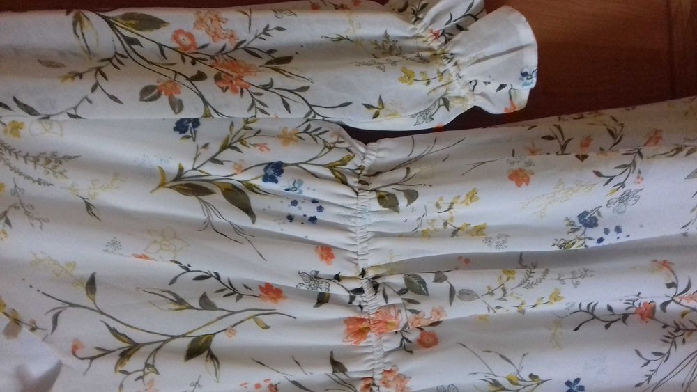 Sukienka w kwiaty roz.38