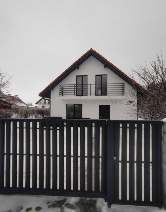 Будинок поблизу Борисполя 25 км від Києва Закрите котеджне містечко