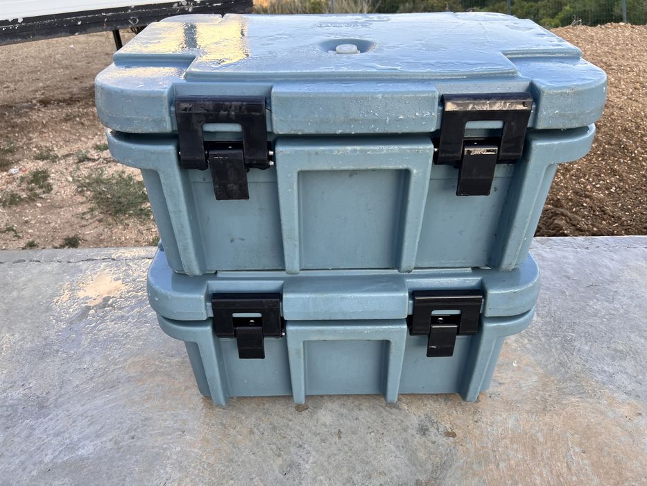 Caixa térmica para alimentos.Quente e frio.