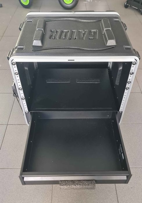 Vendo Rack Gator GR-8L + Gaveta + Skate