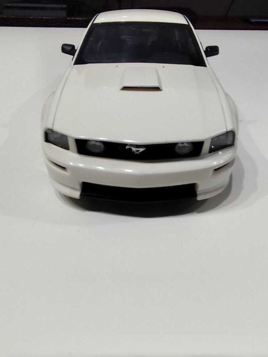 Ford mustang 5 gt/cs