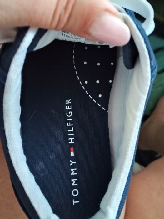 Tommy Hilfiger trampki 37 rozmiar