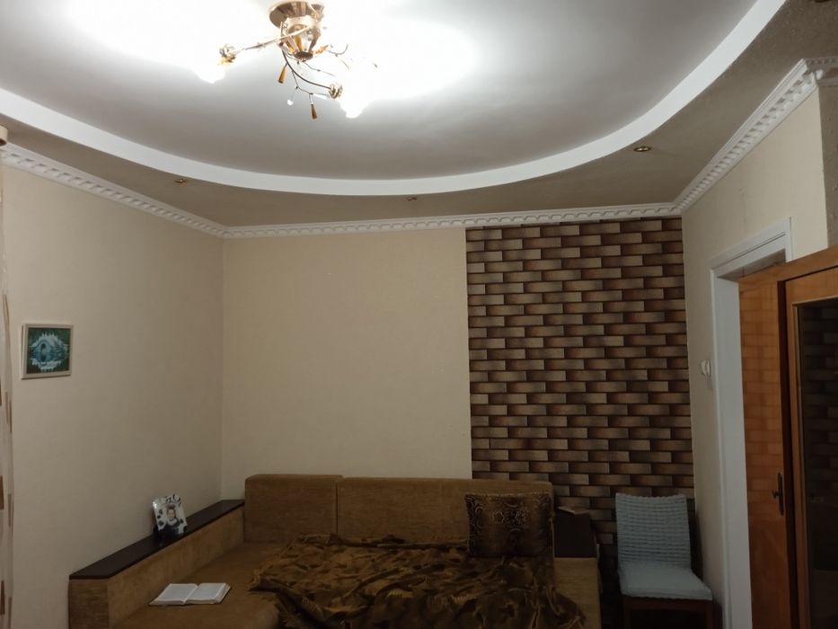 Фарбування малярні роботи монтаж молдинга ,багета ,шпалер.