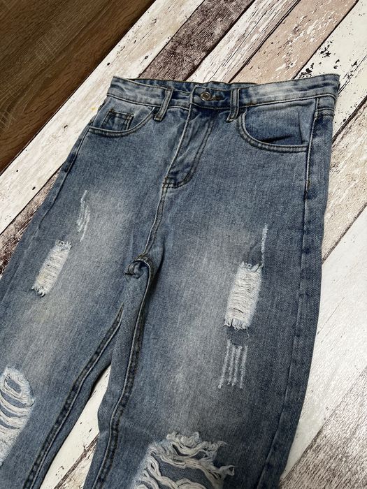 Spodnie, jesns, dzinsy, z przetarciami, wysoki stan, rozmiar M