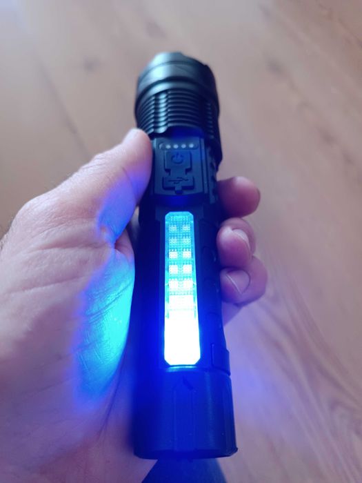 Lanterna diferentes funções e carregamento USB64551402004225122