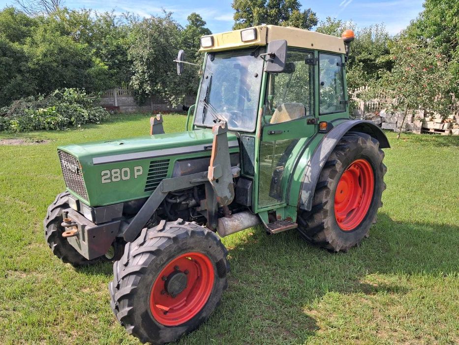Ciągnik rolniczy FENDT 280-P