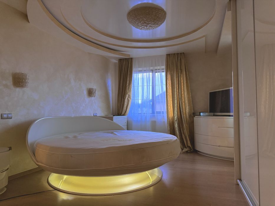 Продаж будинку 350м2 в курортному Ворзелі.