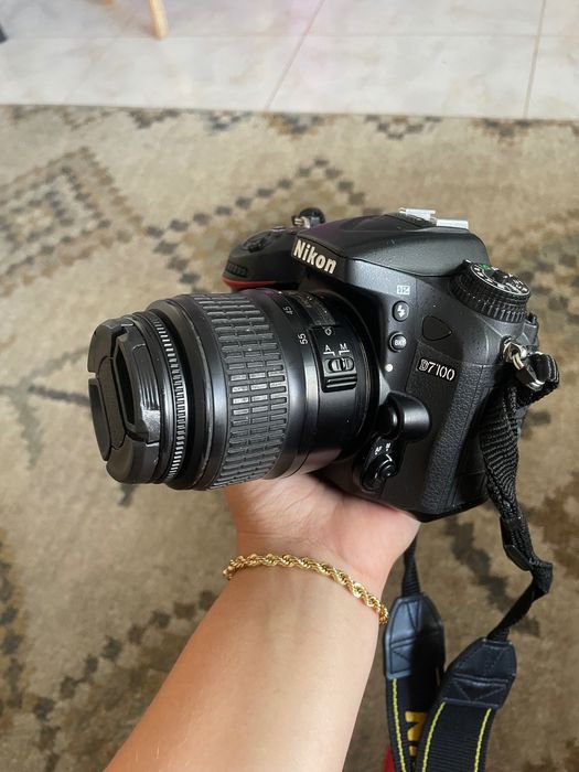 Nikon D7100 + lente 18-50mm