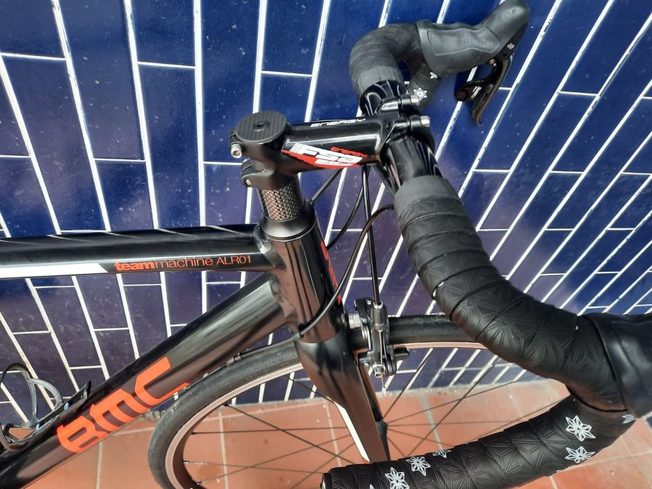Bmc de estrada super equipada