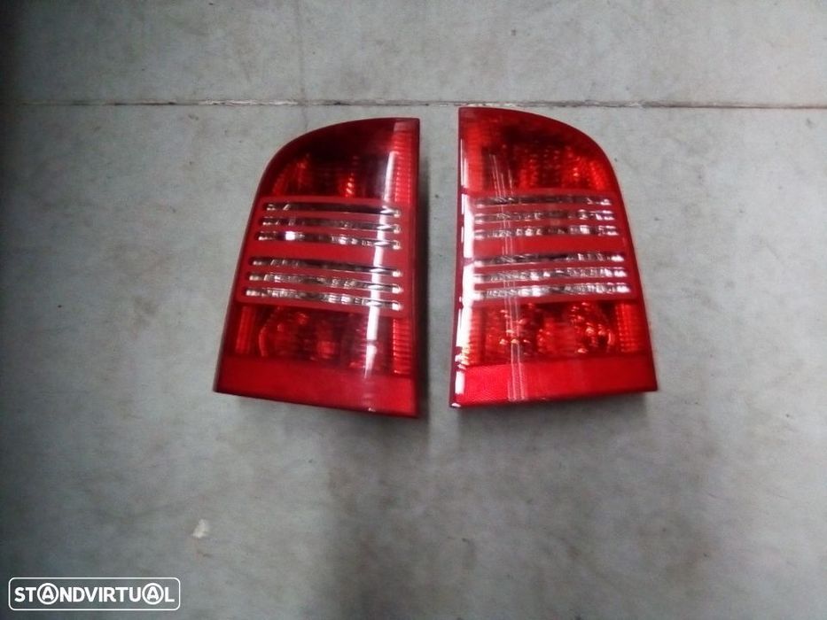 Farolim trás Skoda Octavia 2008