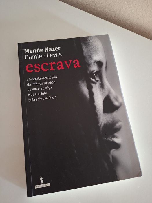 Livro "Escrava"
Em bom estado.