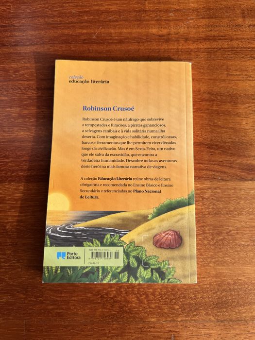 Livro “ Robinson Crusoé”