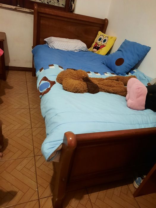 Duas camas de solteiro